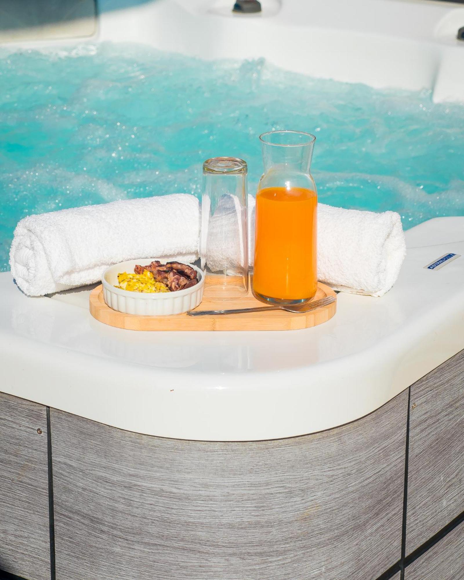 Studio Jacuzzis Et Piscine Au Centre Ville De Port-Louis Buitenkant foto